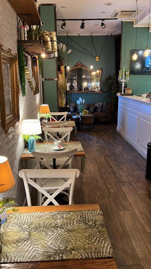 B&B Caffe Retro' Cisterna di Latina Εξωτερικό φωτογραφία