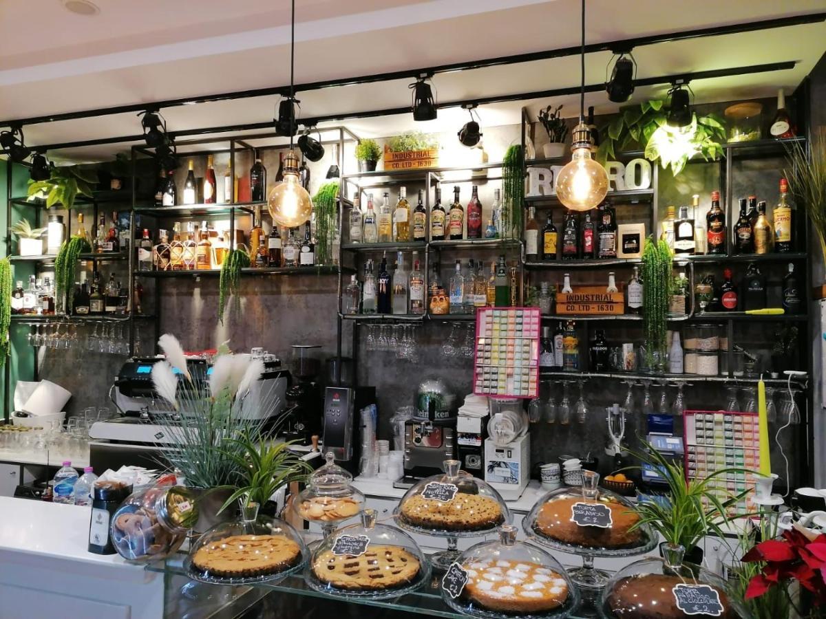 B&B Caffe Retro' Cisterna di Latina Εξωτερικό φωτογραφία