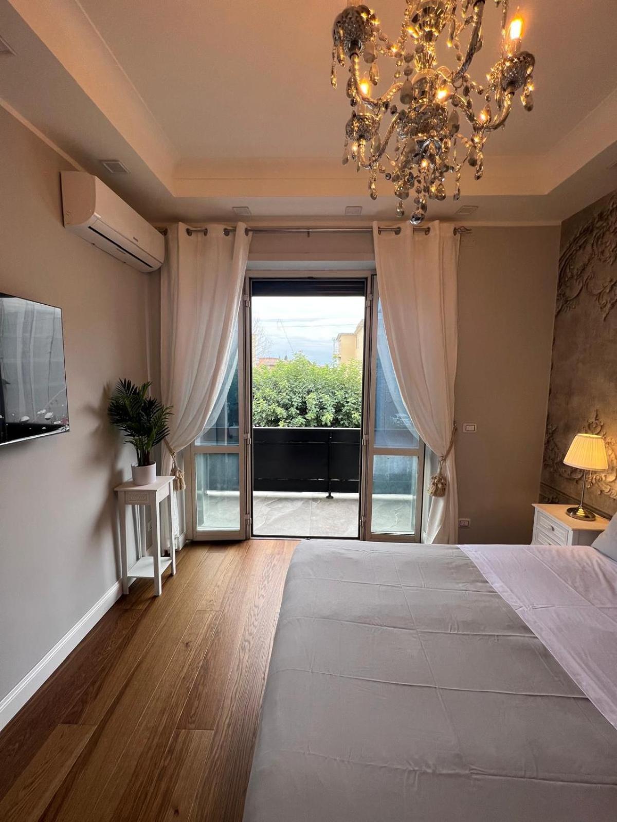 B&B Caffe Retro' Cisterna di Latina Εξωτερικό φωτογραφία
